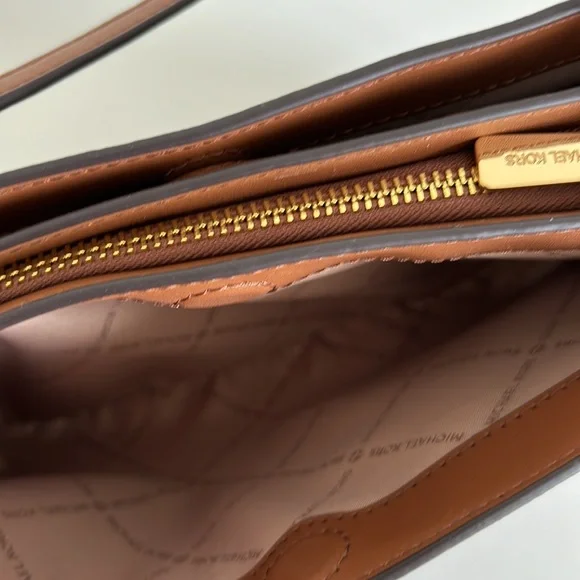 Michael Kors Bag - Picture 5 of 7